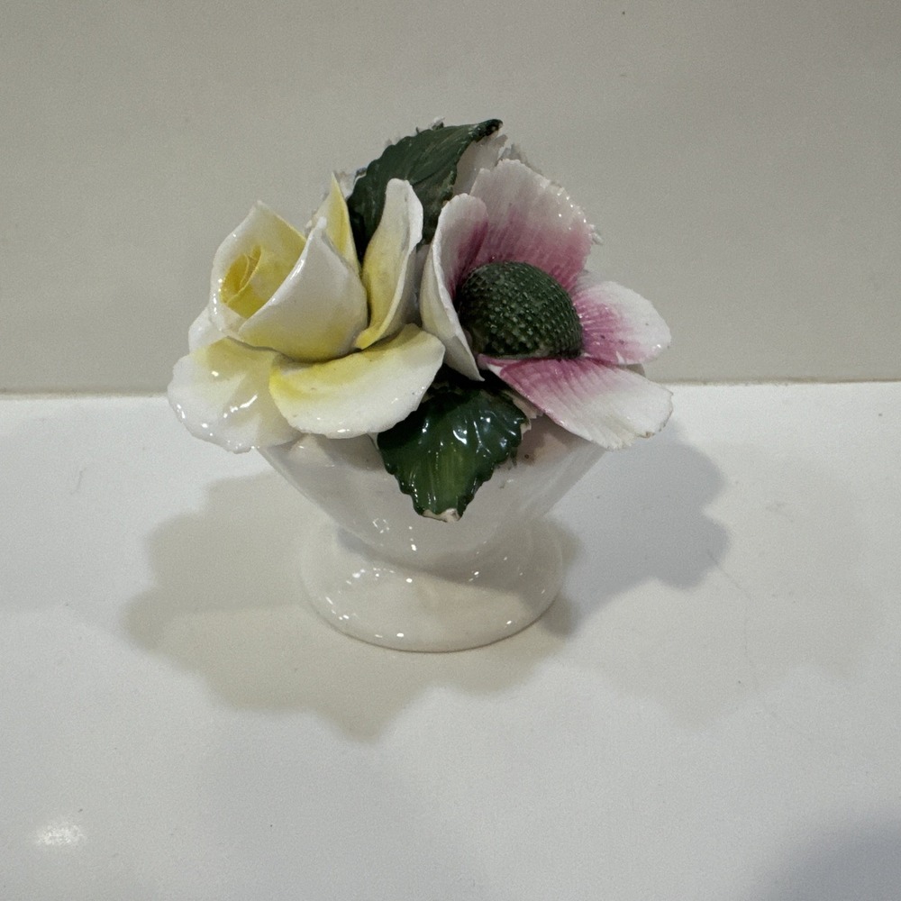 VINTAGE BOUQUET OF FLOWERS- CROWN ROYAL BONE CHINA ENGLAND
